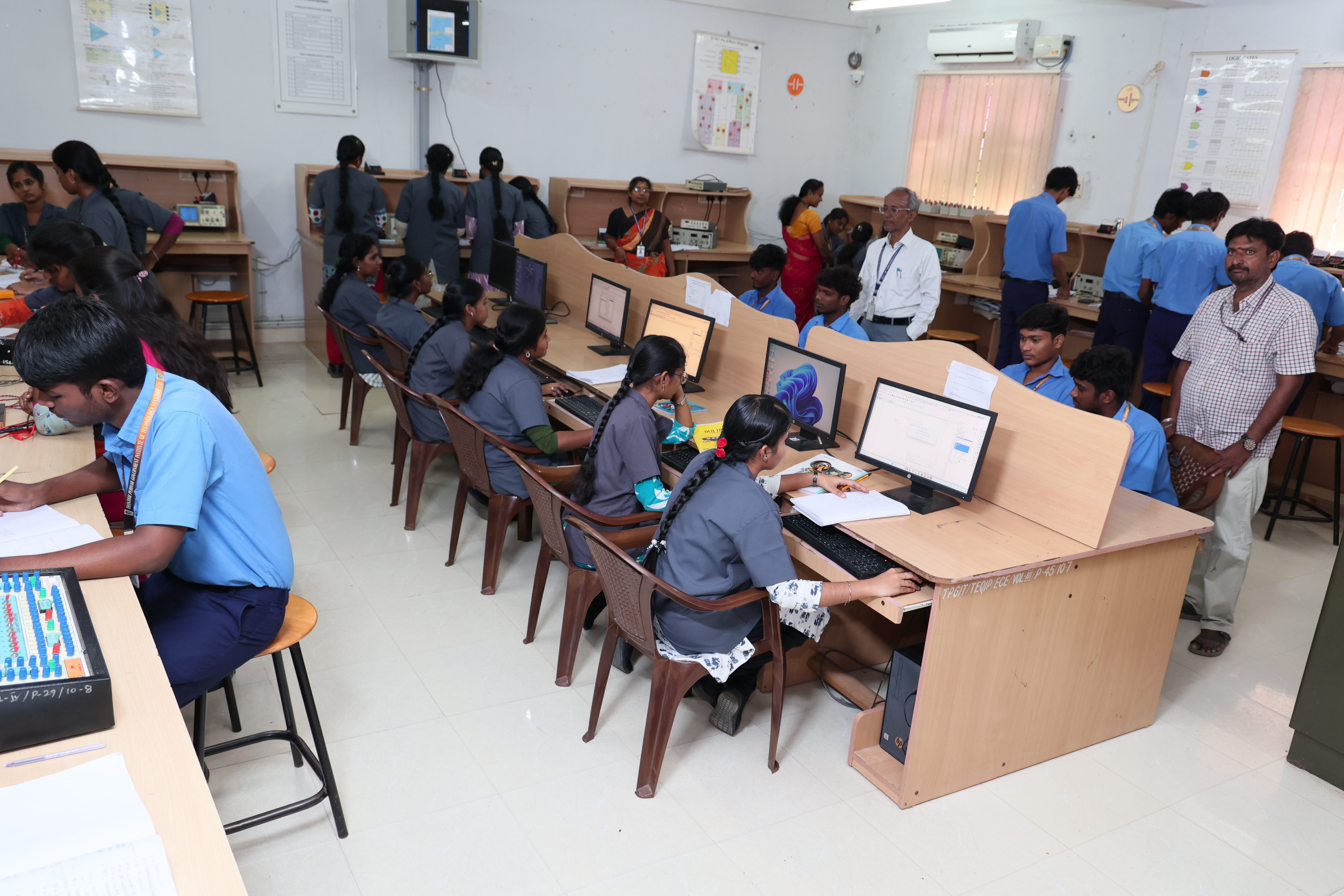 Analog and Digital Circuit Lab